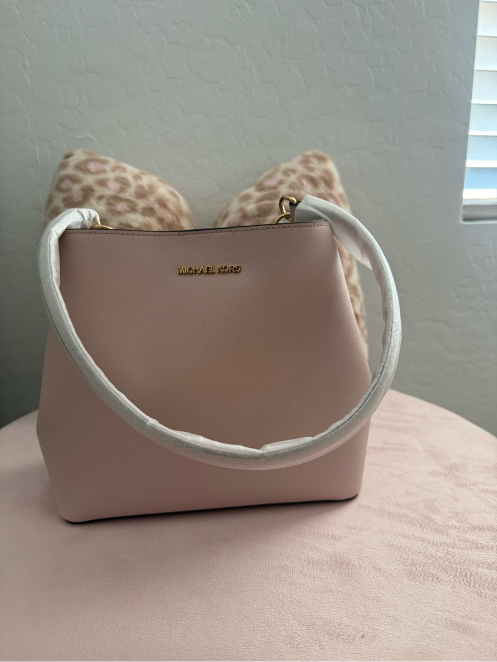 Michael Kors Blush Saffiano Leather Shoulder Bag - Picture 2 of 5